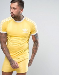 Желтая футболка в стиле ретро adidas Originals CF5305 - Желтый
