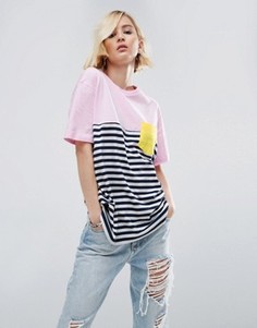 Футболка со вставкой в полоску и контрастным карманом ASOS - Мульти