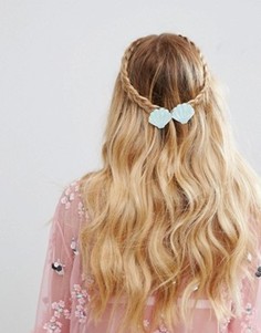 Заколка для волос ограниченной серии в виде двух ракушек - Синий Asos