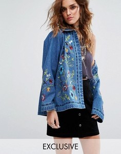 Свободная джинсовая куртка с цветочной вышивкой Sacred Hawk - Синий
