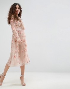 Платье с завязкой, длинными рукавами и цветочной отделкой Needle & Thread - Розовый