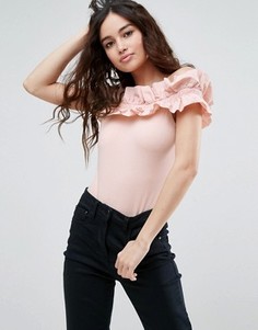 Боди с открытыми плечами и оборками ASOS - Розовый