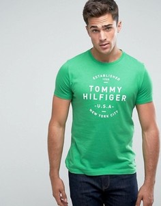 Зеленая футболка классического кроя с принтом Tommy Hilfiger - Зеленый