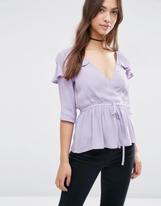 Блузка с запахом и оборкой ASOS - Фиолетовый