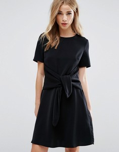 Цельнокройное платье с завязкой спереди New Look - Черный