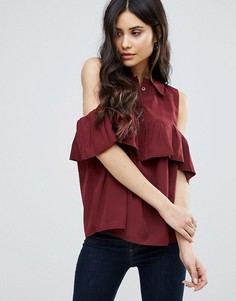 Блузка с открытыми плечами и оборкой AX Paris - Красный