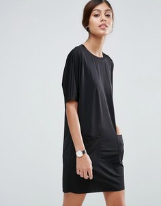 Платье-футболка с карманами ASOS - Черный