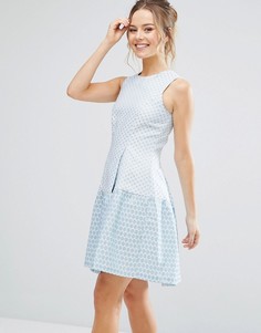 Короткое приталенное платье в стиле колор блок Closet London - Синий