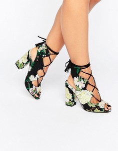 Сандалии на каблуке с завязками ASOS HOLIDAY - Мульти
