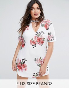 Платье-футболка с V-образным вырезом Boohoo Plus - Белый