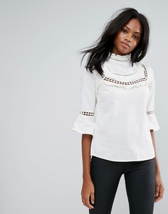 Топ с оборкой и вышивкой ришелье Y.A.S Ditta - Белый