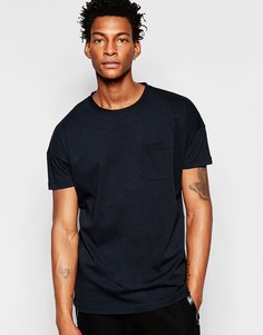Удлиненная футболка с карманом Minimum - Черный