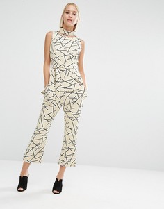 Укороченные расклешенные брюки с абстрактным принтом Lavish Alice - Мульти