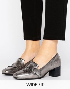 Лоферы на каблуке для широкой стопы с пряжками и бахромой New Look - Серый