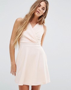 Короткое приталенное платье Wal G - Розовый