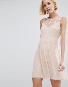 Короткое приталенное платье с кружевными вставками Vero Moda - Розовый