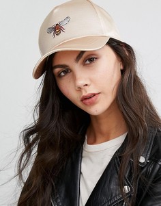 Атласная бейсболка ASOS - Золотой