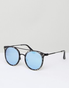 Солнцезащитные очки в черной черепаховой оправе с голубыми зеркальными стеклами Quay Australia - Черный