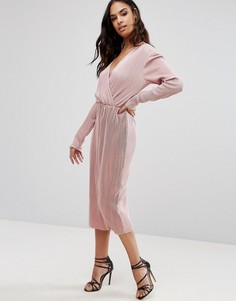 Плиссированное платье миди с длинными рукавами и запахом Club L - Розовый