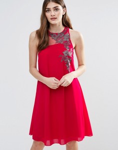 Цельнокройное шифоновое платье с вышивкой Little Mistress - Красный