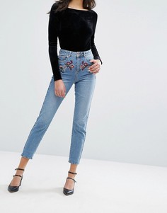 Джинсы в винтажном стиле с цветочной вышивкой Miss Selfridge Jeans - Синий