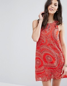 Шифоновое платье с принтом пейсли Abercrombie & Fitch - Красный