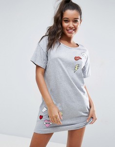 Oversize-футболка с нашивками ASOS - Серый
