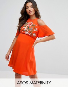 Короткое приталенное платье с вырезами на плечах и цветочной вышивкой ASOS Maternity - Красный