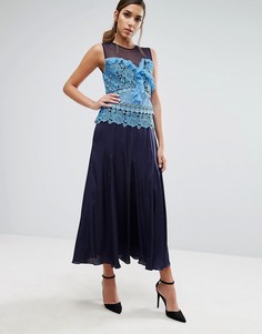 Плиссированное платье миди с кружевной вставкой контрастного цвета Three Floor - Синий