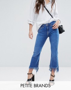 Расклешенные джинсы с необработанными краями New Look Petite - Синий