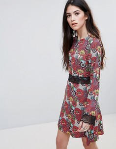 Приталенное платье с цветочным принтом и кружевом Daisy Street - Мульти