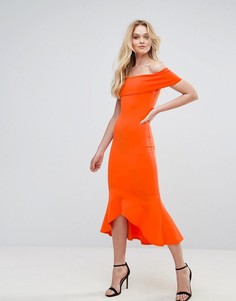 Платье с открытыми плечами и баской Club L - Оранжевый
