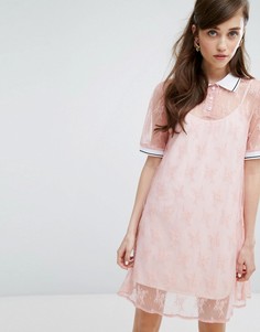 Кружевное платье-футболка с воротником поло и комбинацией Sister Jane - Розовый