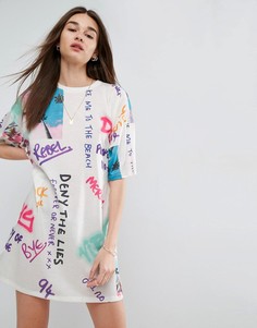 Платье-футболка с граффити ASOS - Мульти
