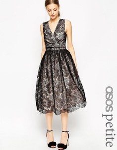 Платье миди для выпускного с контрастным кружевом ASOS PETITE Premium - Черный