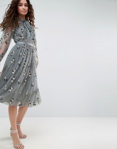 Платье с завязкой, длинными рукавами и цветочной отделкой Needle & Thread - Синий