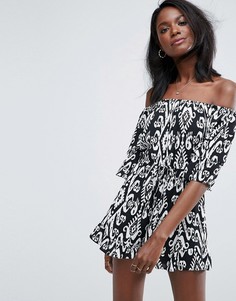 Ромпер с открытыми плечами и оборками ASOS - Мульти