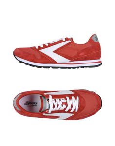 Низкие кеды и кроссовки Brooks