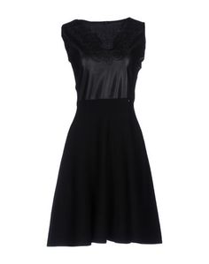 Короткое платье Guess