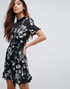Платье с запахом и цветочным принтом Vero Moda - Черный