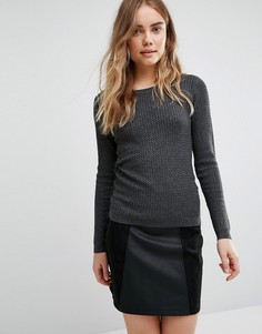 Вязаный джемпер с узором косичка Vero Moda - Серый