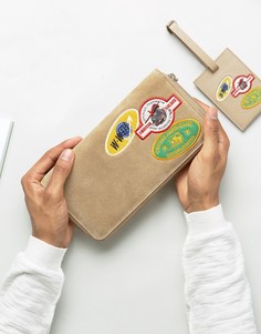Бежевый замшевый подарочный набор из дорожного бумажника и бирки со значком ASOS - Бежевый
