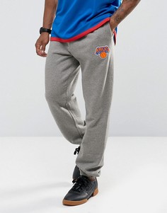 Джоггеры с манжетами Mitchell & Ness New York Knicks NBA - Серый