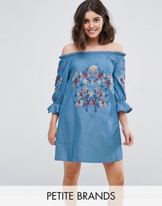 Джинсовое платье с вышивкой и открытыми плечами Parisian Petite - Синий