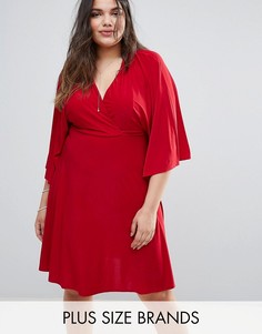 Платье миди с расклешенными рукавами Club L Plus - Красный
