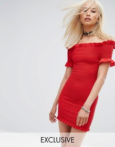 Присборенное облегающее платье с открытыми плечами Milk It - Красный