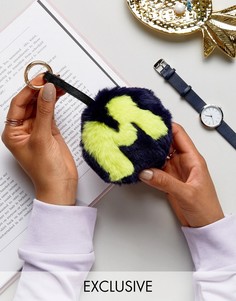 Брелок для ключей с буквой M и помпоном из искусственного меха My Accessories - Темно-синий
