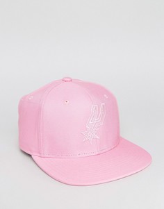 Бейсболка с логотипом San Antonio Spurs Mitchell & Ness - Розовый
