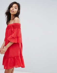 Ярусное платье со спущенными плечами Vero Moda - Красный