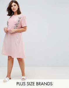 Платье с вышивкой и заклепками New Look Plus - Розовый